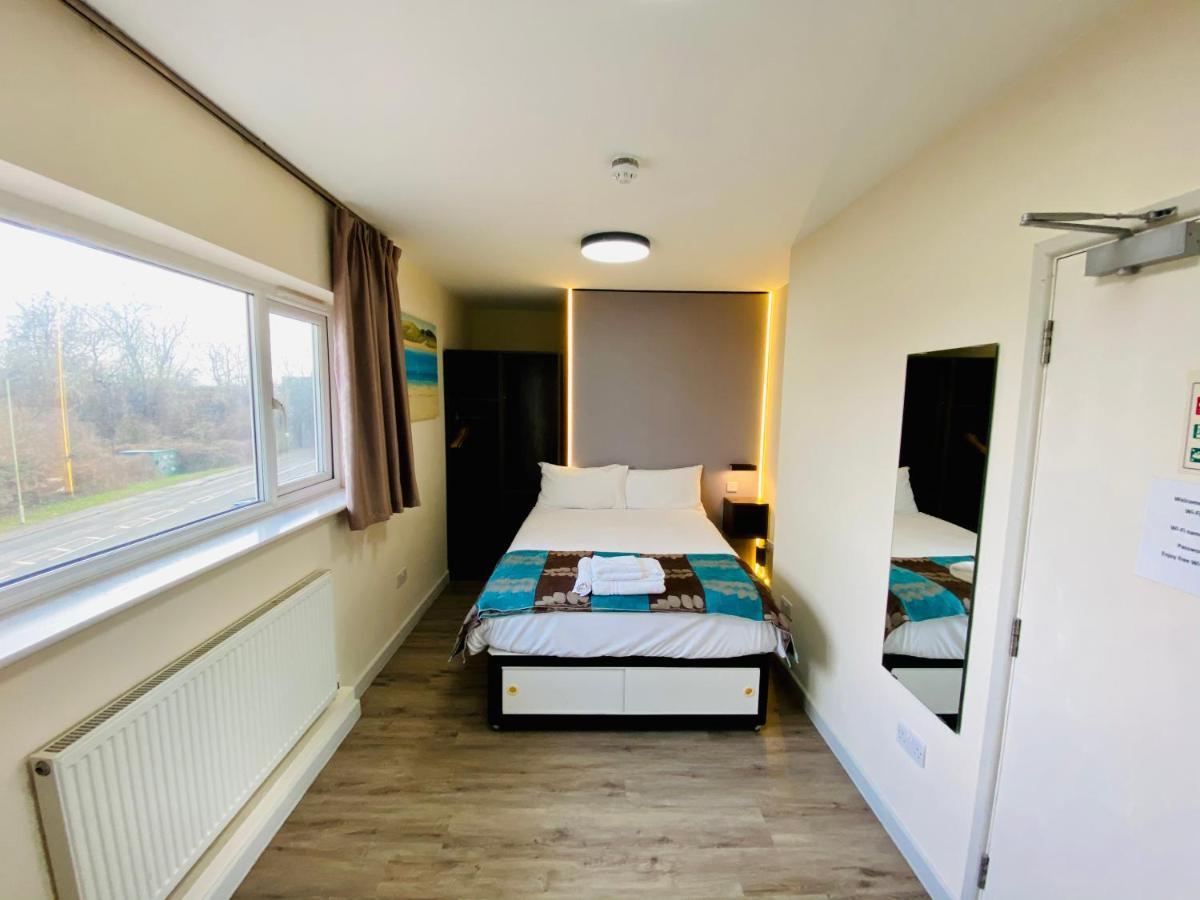 Almond Tree Hotel 3*